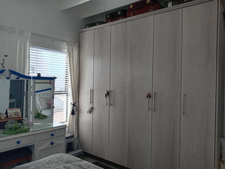 3 Bedroom Property for Sale in Harbour Lights Western Cape
